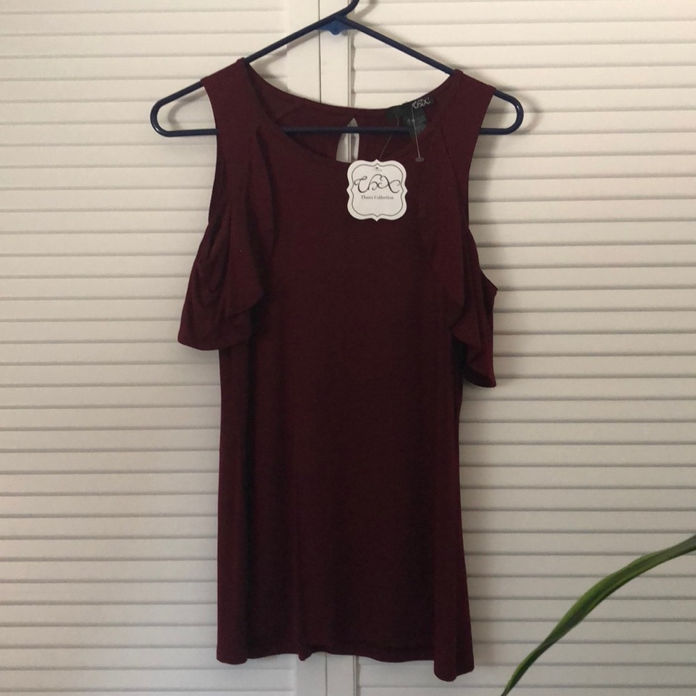 Deep red, tank with off shoulder short sleeve.